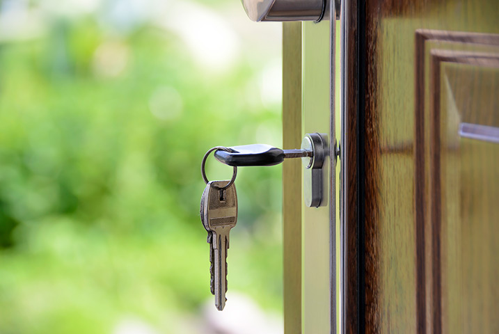 A2B Locks are able to provide local locksmiths in Woodbridge to repair your broken locks. 